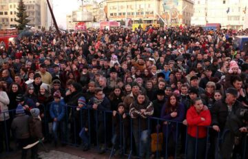 Mii de oameni, prezenți la Festivalul concurs de datini și obiceiuri de Crăciun și Anul Nou „Sfântă-i brazda plugului”