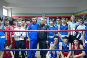 Pugiliștii de la CSM Suceava, alături de o parte dintre membrii lotului național al Republicii Moldova