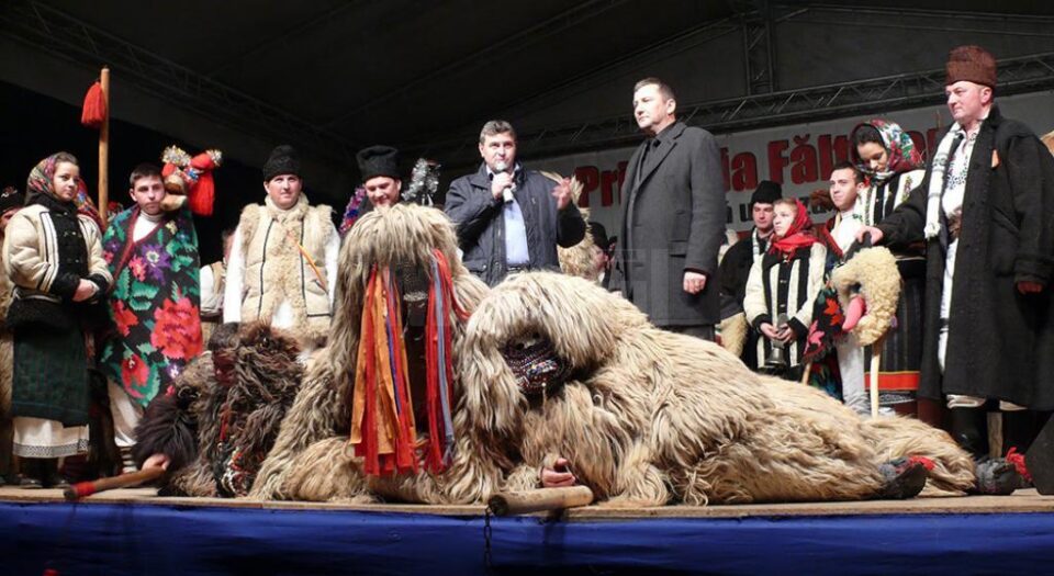 Primarul Cătălin Coman: “Mulțumim tuturor celor care astăzi au răspuns invitației noastre de a fi prezenți aici, în Piața ”