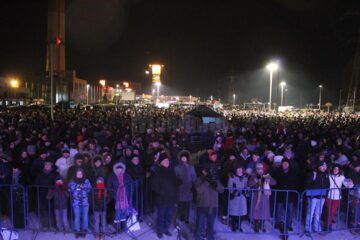 Peste 10.000 de suceveni au petrecut de Anul Nou la „Revelionul în aer liber”