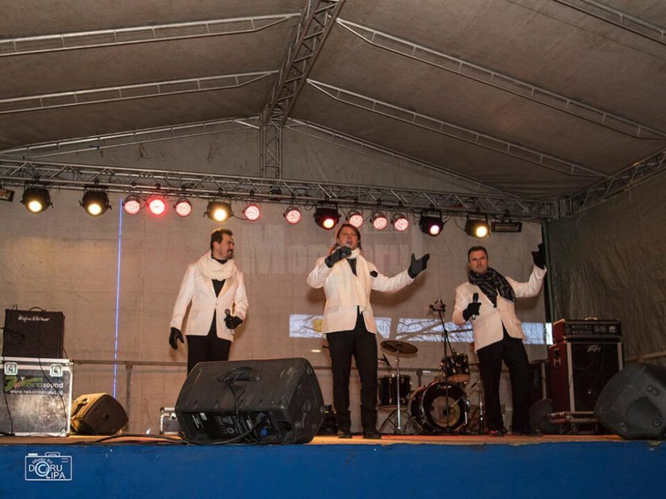 O mie de rădăuțeni au sărbătorit Revelionul 2016 cu CRBL, Distinto și Ianna Novac