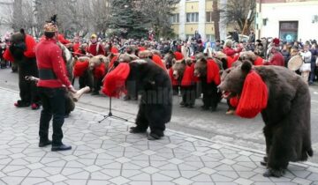 Un festival de poveste, “Porniți plugul Feți Frumoși”
