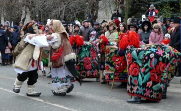 Un festival de poveste, “Porniți plugul Feți Frumoși”