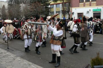 Un festival de poveste, “Porniți plugul Feți Frumoși”