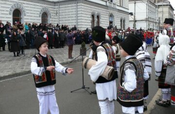 Un festival de poveste, “Porniți plugul Feți Frumoși”