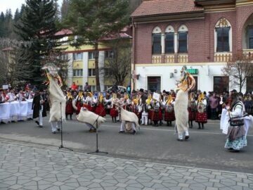 Un festival de poveste, “Porniți plugul Feți Frumoși”