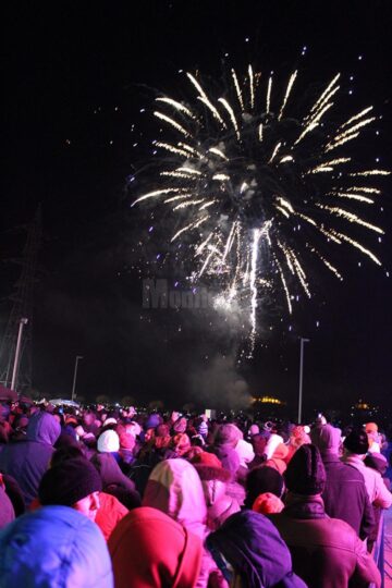 Fascinant spectacol de artificii la “Revelionul în aer liber” organizat de Primăria Suceava