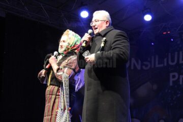 Ion Lungu și Sofia Vicoveanca au numărat secundele rămase până la trecerea în 2016