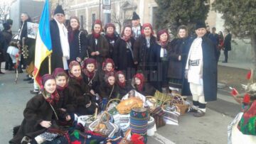 Grupul folcloric al Școlii Vatra Moldoviței a câștigat locul I la Festivalul de datini „Marmația”