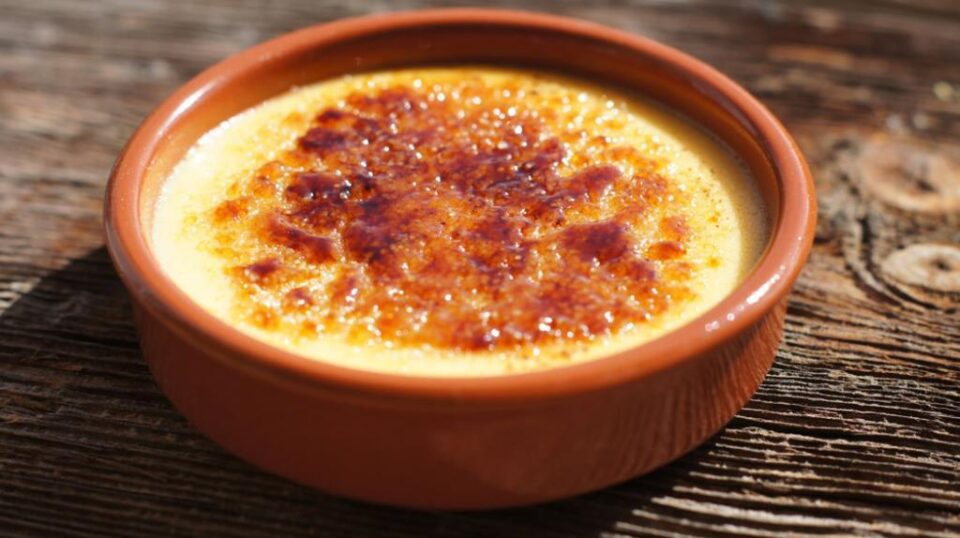 Cremă catalană – versiune dietetică. Foto: eladerezo.com
