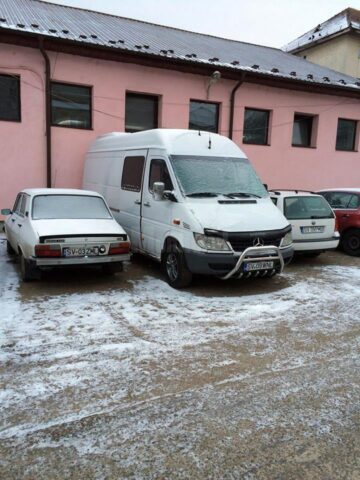 Amenzi pentru tirurile, camioanele și microbuzele parcate printre blocuri sau pe marginea străzilor