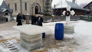 La Bobotează, cruci de gheață și în zona Fălticeni