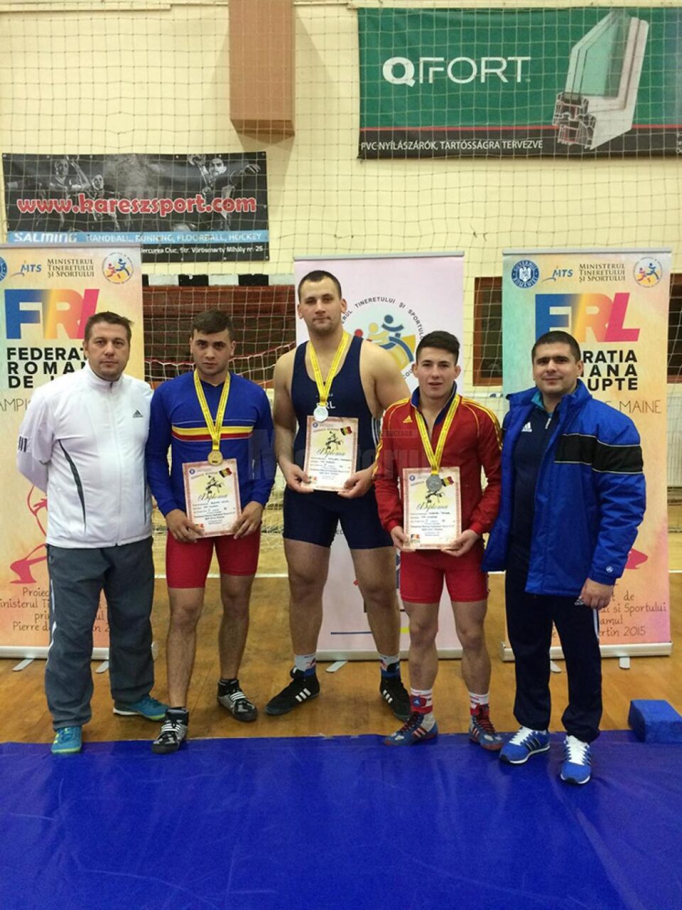 Antrenorii Daniel Ciubotaru (stânga) și Andrei Bolohan (dreapta), alături de sportivii Daniel Blănari, Constantin Huțuleac și Teodor Horătău Antrenorii Daniel Ciubotaru (stânga) și Andrei Bolohan (dreapta), alături de sportivii Daniel Blănari, Constantin Huțuleac și Teodor Horătău