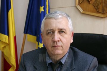 Județul era sub Cod galben, opt curți și patru anexe din Broșteni erau inundate, iar dilema prefectului Constantin Harasim era dacă să participe sau nu la Balul Gospodarilor de la Sucevița
