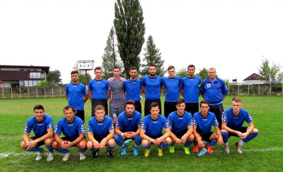 Lotul cu care Șomuz Fălticeni a abordat prima parte a campionatului. Foto: cronicadefalticeni.com