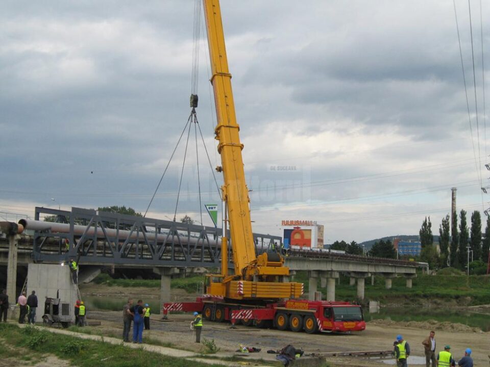 Estacadele pe care conductele de termoficare traversează apa Sucevei fac parte din bunurile Termica ce trebuie închiriate de municipalitate Estacadele pe care conductele de termoficare traversează apa Sucevei fac parte din bunurile Termica ce trebuie închiriate de municipalitate