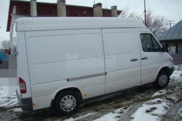 Două autovehicule furate din străinătate, descoperite în decurs de câteva ore la PTF Siret