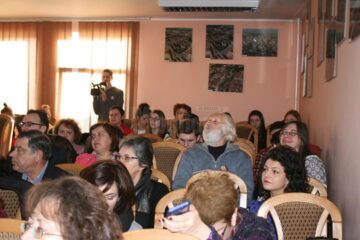 A XXV-a călătorie prin lumea eminesciană a început ieri, la Suceava, în prezența unor distinși oameni de cultură