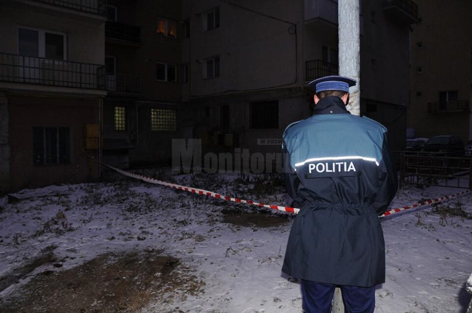 Un angajat al Tribunalului Suceava s-a prăbușit în gol de la etajul șapte al blocului în care locuia