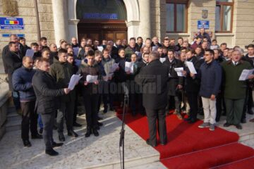 Cel mai mare protest din țară, la Suceava, în semn de solidaritate cu familia lăsată fără copii în Norvegia