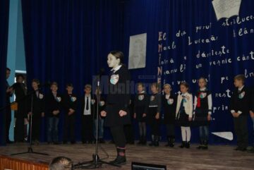 Omagiu poetului Mihai Eminescu, la Liceul Tehnologic “Vasile Cocea” Moldovița