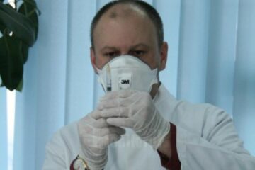 Doi dintre elevi sunt internați la Spitalul municipal Vatra Dornei.