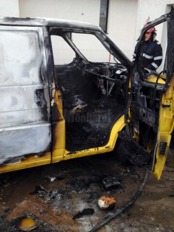 Pagubele rezultate în urma incendiului au fost de circa 50.000 lei