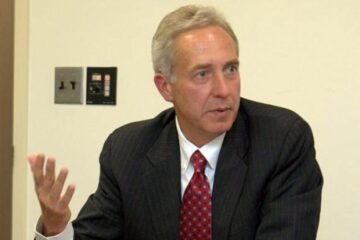 Ambasadorul SUA, Hans Klemm, se va întâlni astăzi cu studenți ai Universității „Ștefan cel Mare” din Suceava