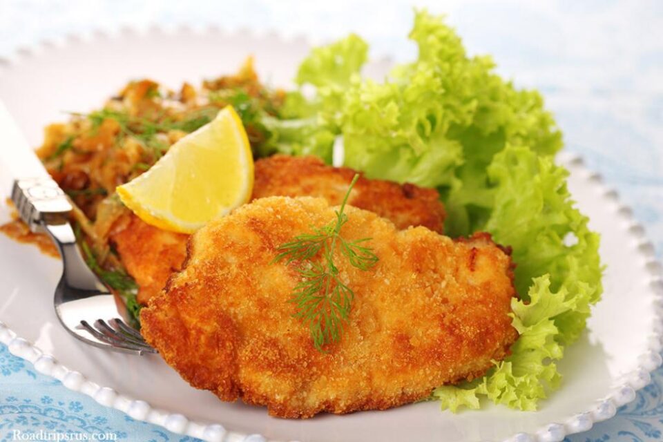 Șnițel vienez (rețetă autentică austriacă). Foto: dishmaps.com
