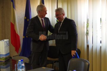Excelența Sa Hans Klemm și primarul Ion Lungu Excelența Sa Hans Klemm și primarul Ion Lungu