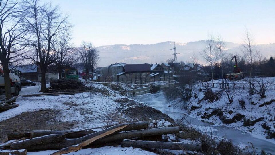 Conductă nouă construită la foc automat pentru reluarea alimentării cu gaz metan la Câmpulung Moldovenesc