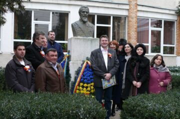 Depunerea de coroane și jerbe de flori