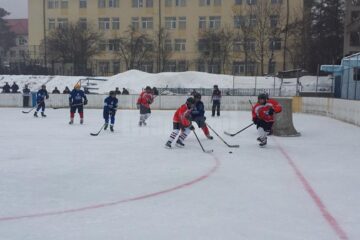 Hocheiștii suceveni revin pe Patinoarul din Areni în meciurile de campionat