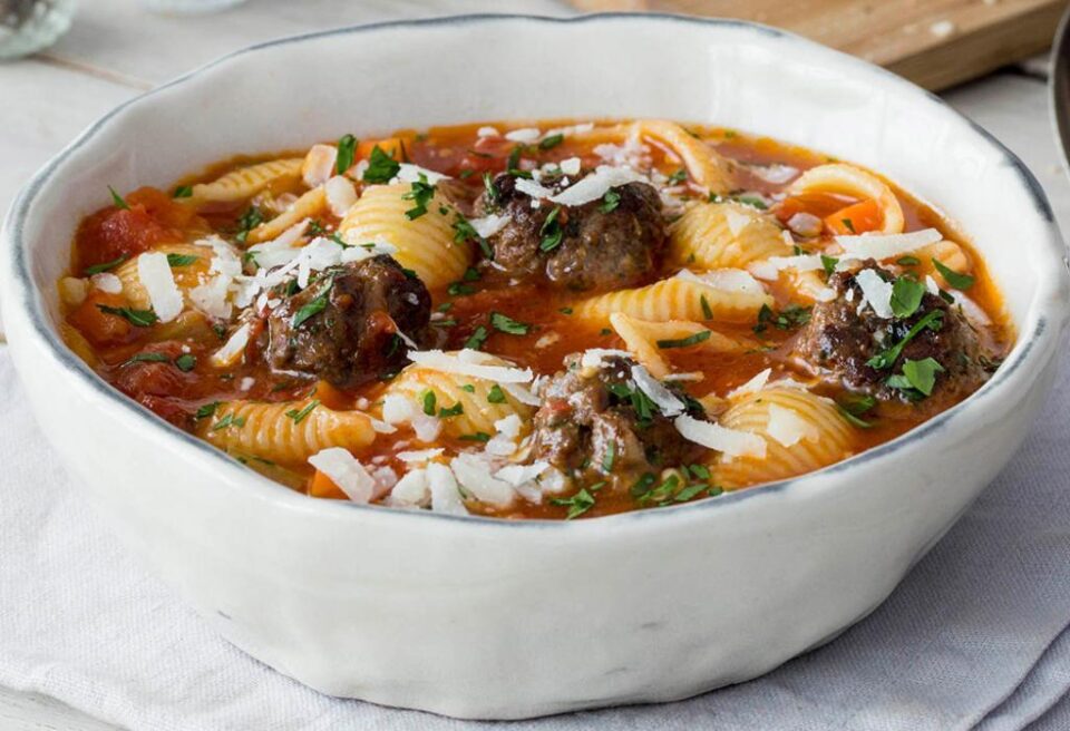 Chifteluțe cu sos picant în stil italian Foto: hellofresh.co.uk