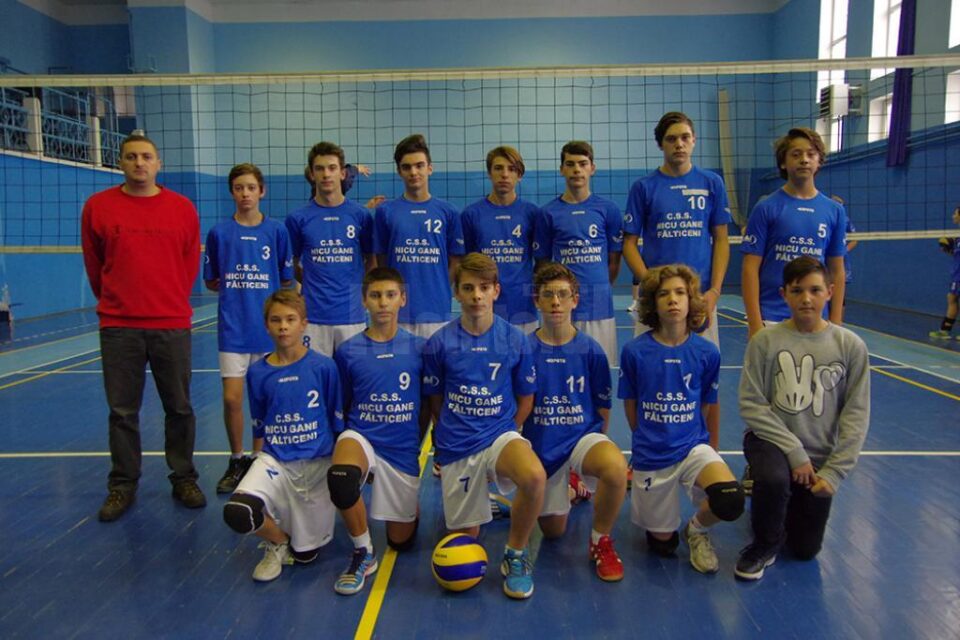 Echipa de volei juniori III CSȘ Nicu Gane Fălticeni s-a calificat la turneul semifinal
