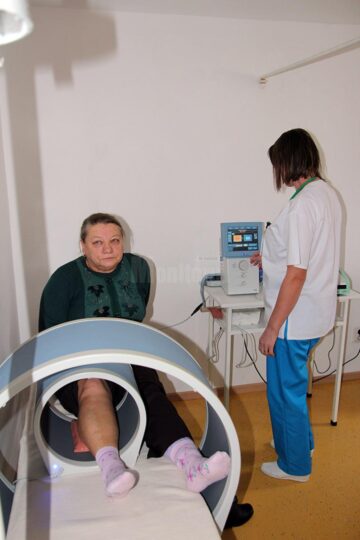 O treime dintre pacienții Bazei de fizioterapie Siret sunt elevi cu probleme din cauza greutății ghiozdanelor