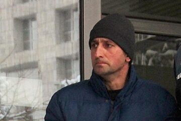 Gheorghiță Drăgoi, agent de poliție în cadrul Poliției municipiului Câmpulung Moldovenesc – Compartimentul Rutier, a fost trimis în judecată pentru comiterea a opt infracțiuni