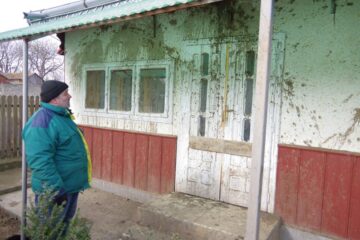 Distrugerile la casa bătrânească au fost făcute în timpul nopții de luni spre marți