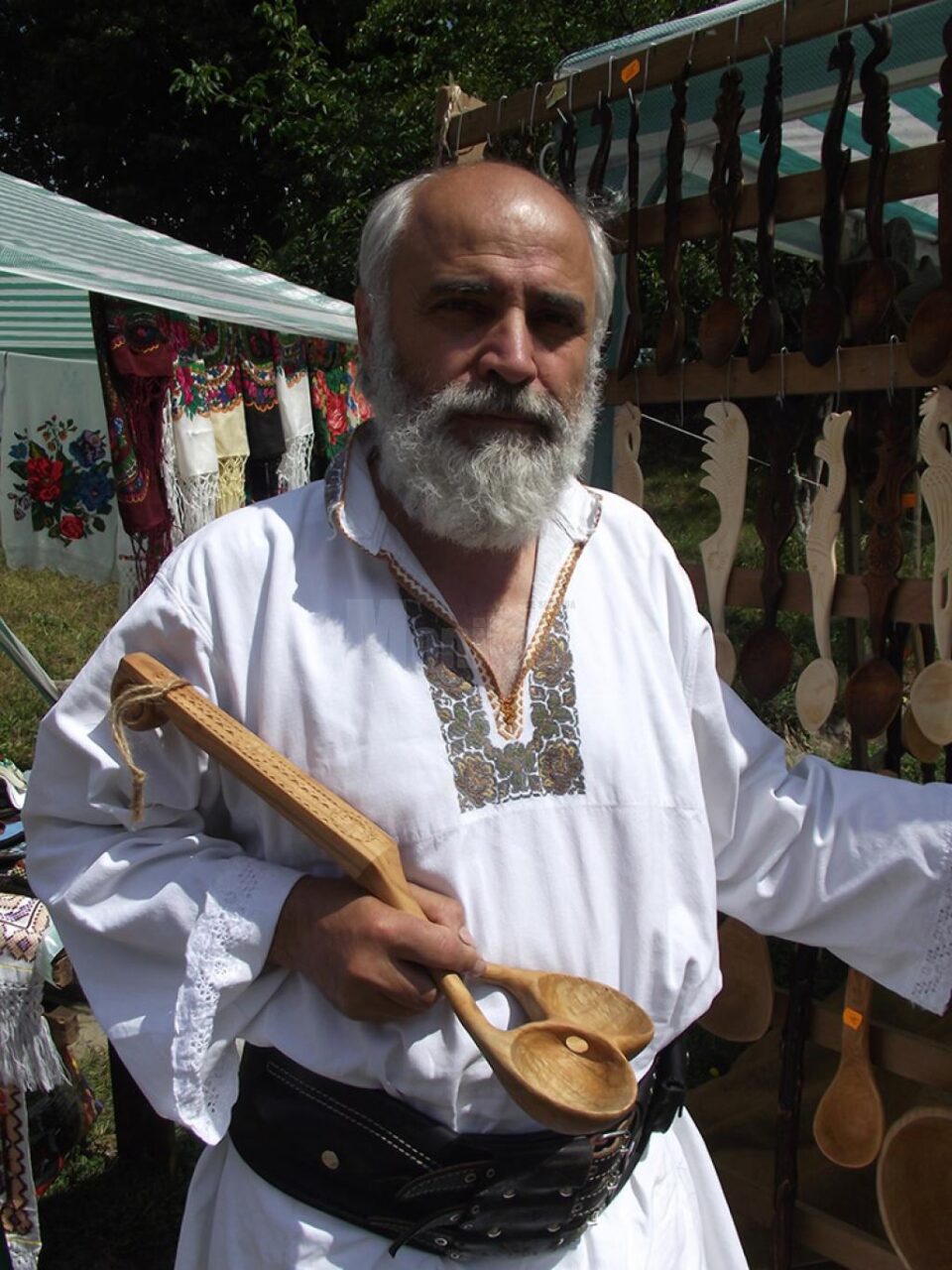 Florin Cramariuc, președintele Asociației Meșterilor Populari din Bucovina