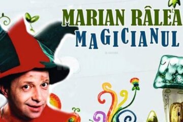 Actorul Marian Râlea „Magicianul”, pe scena suceveană, în spectacolul „Judecata poveștilor”