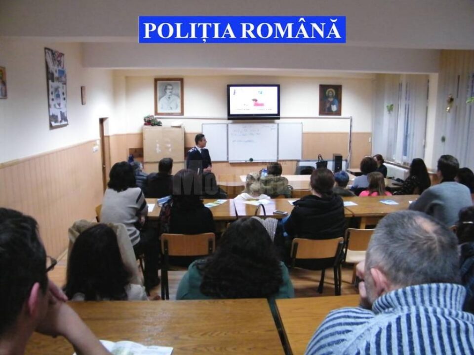 Ședință cu părinții la Școala Nr. 1