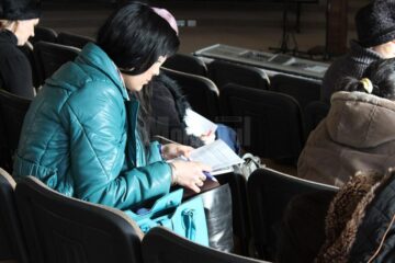 Zeci de părinți suceveni care au copii cu dizabilități au fost instruți de specialiștii Fundației „Star of Hope” România