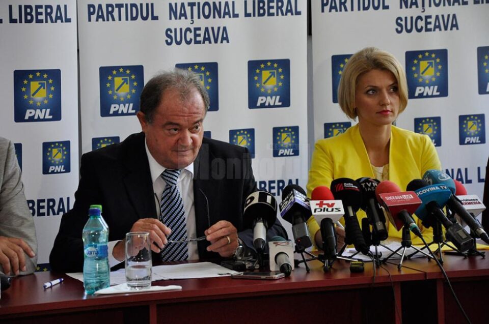 În prezența copreședinților PNL Alina Gorghiu și Vasile Blaga, candidații cu care PNL va merge la alegerile locale din 5 iunie a.c. la noi în județ vor fi lansați oficial vineri, 19 februarie a.c. În prezența copreședinților PNL Alina Gorghiu și Vasile Blaga, candidații cu care PNL va merge la alegerile locale din 5 iunie a.c. la noi în județ vor fi lansați oficial vineri, 19 februarie a.c.