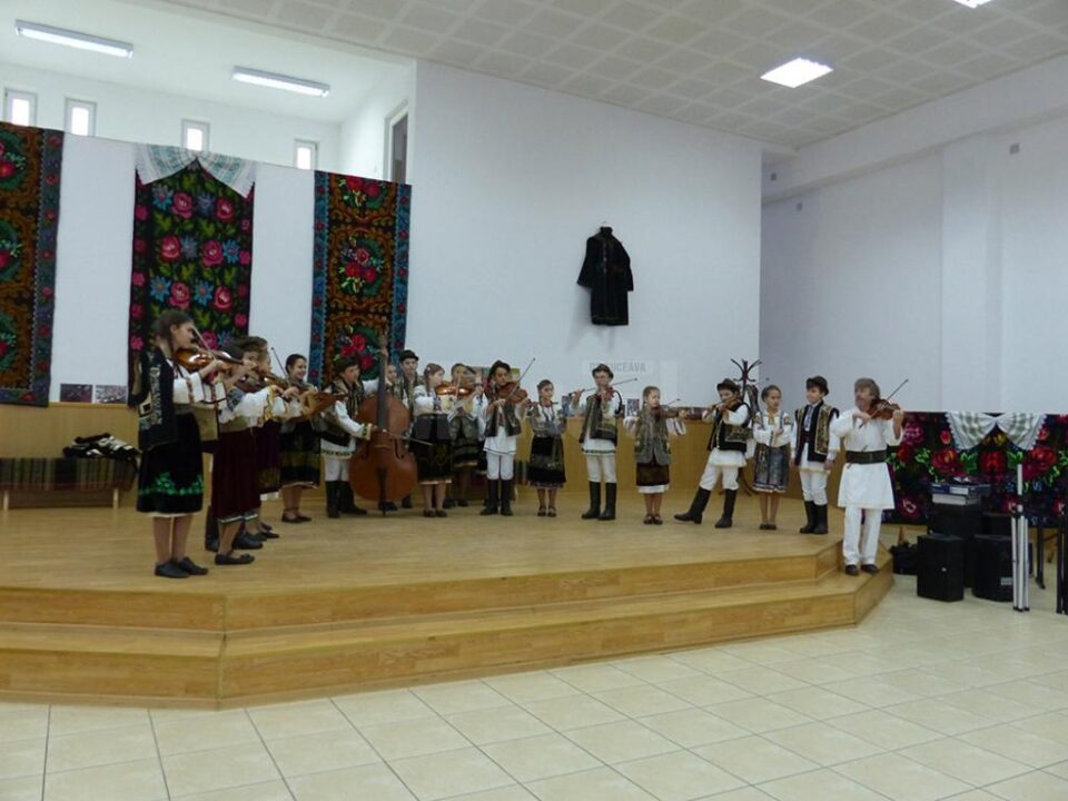 Grupul folcloric „Dor” din Moara