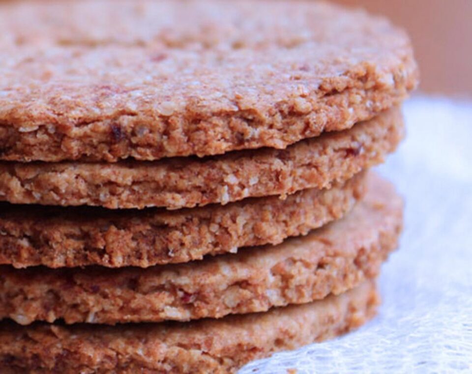 Biscuiți digestivi cu semințe și fructe uscate. Foto: pinterest.com