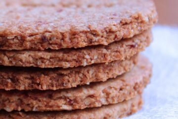 Biscuiți digestivi cu semințe și fructe uscate. Foto: pinterest.com