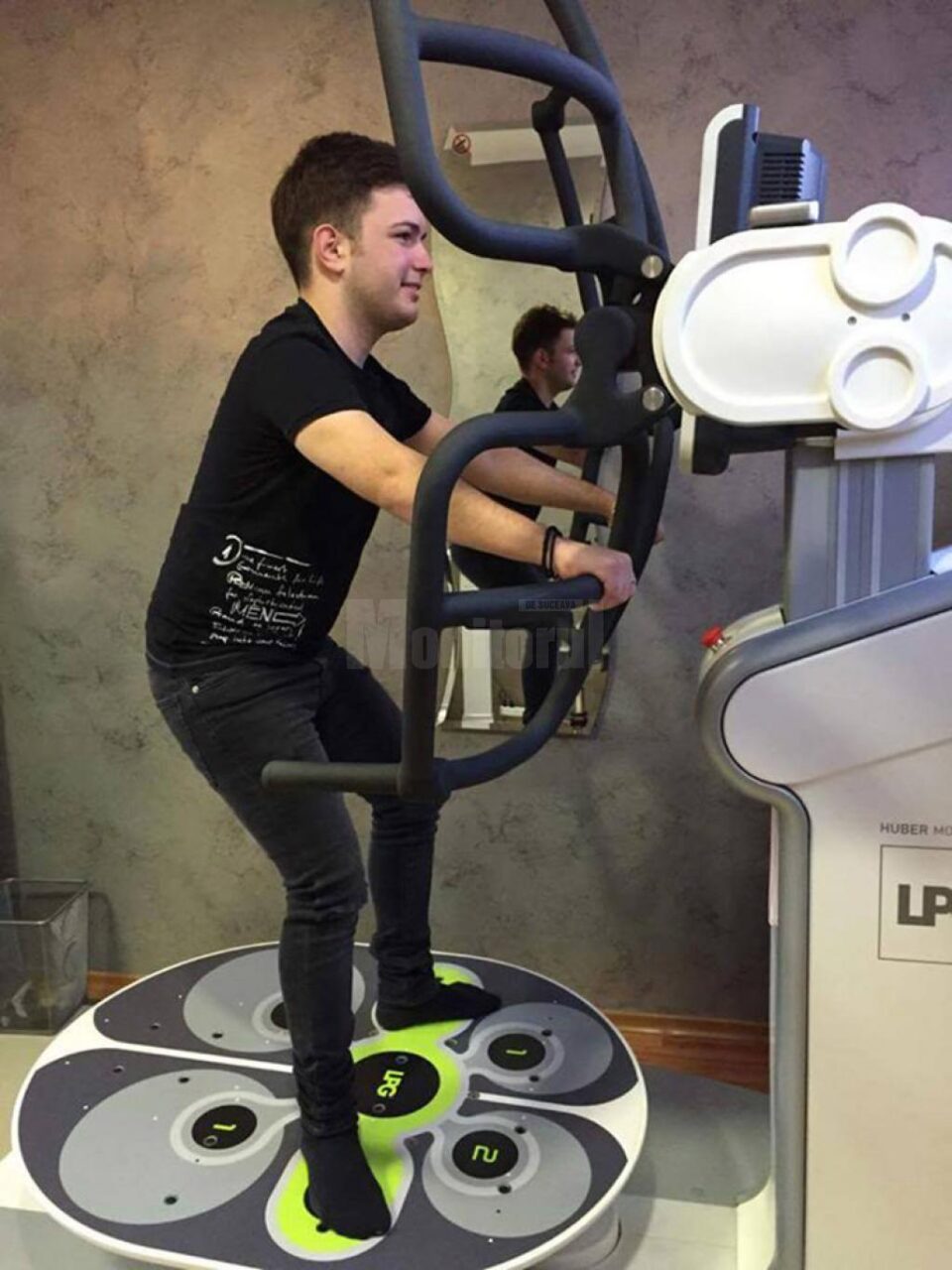 Tratamentele de la Endermo Clinic sunt atât pentru femei, cât și pentru bărbați