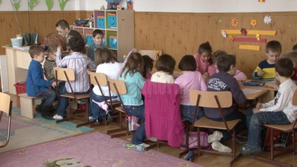 Școlile vor alege o zi în care copii și părinți vor vizita unitatea