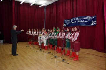 Formațiile artistice clasate pe primul loc la faza zonală Rădăuți și minorități a Festivalului „Comori de suflet românesc”