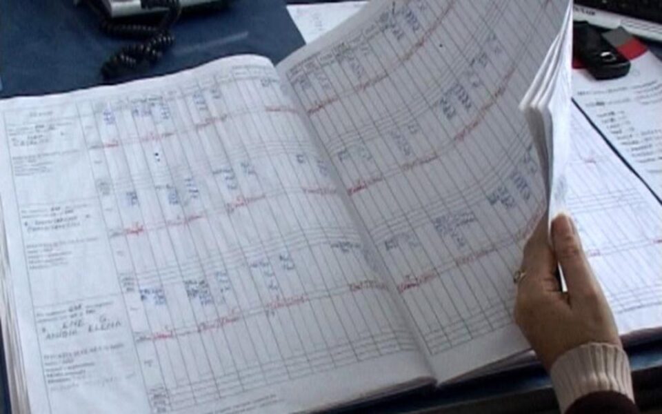 Peste 6.000 de elevi suceveni nu au reușit să obțină note de trecere pentru toate disciplinele din catalog, în primul semestru al acestui an școlar. Foto: stirileprotv.ro